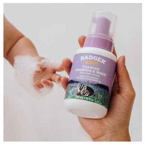 Badger Organik Bebek Gece Köpük Saç ve Vücut Şampuanı 296 ml