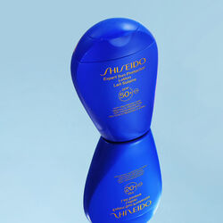 Shiseido GSC Blue Expert Sun Spf50+ Protector Lotion 300 ml - Thumbnail