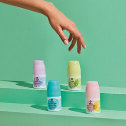 Yves Rocher Unisex Roll-on Deodorant - Organik Nane ve Limon 50 ml - Thumbnail